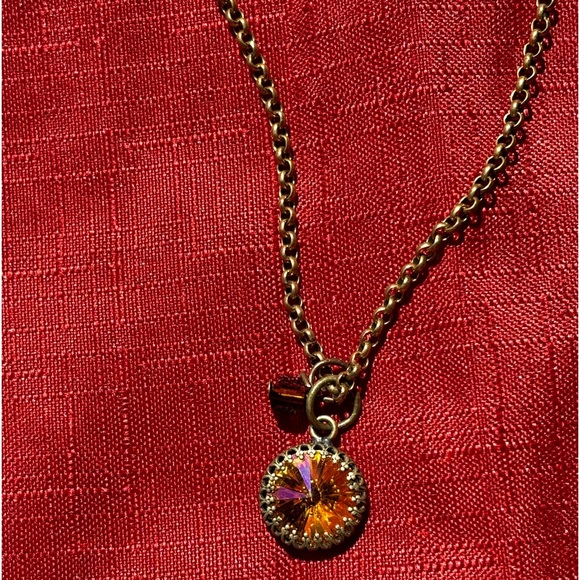 Swarovski 18” Antique Gold Necklace - Handmade - Picture 3 of 10